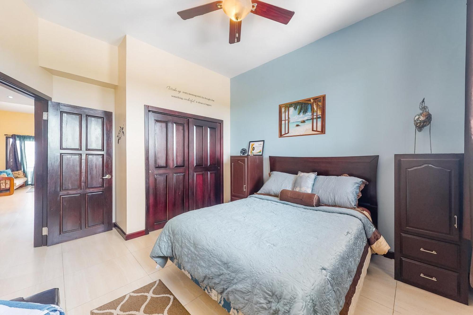 Blue Water Beach Villas San Pedro  Phòng bức ảnh