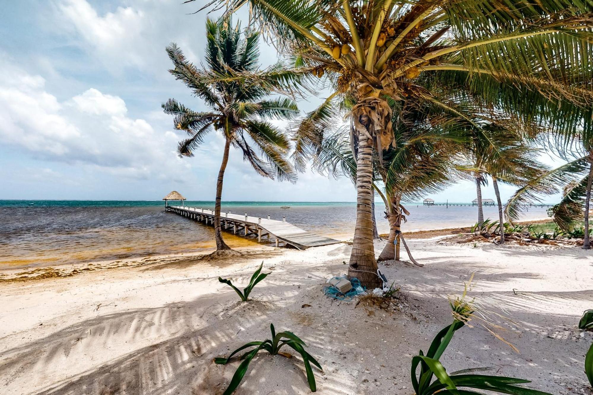 Blue Water Beach Villas San Pedro  Phòng bức ảnh