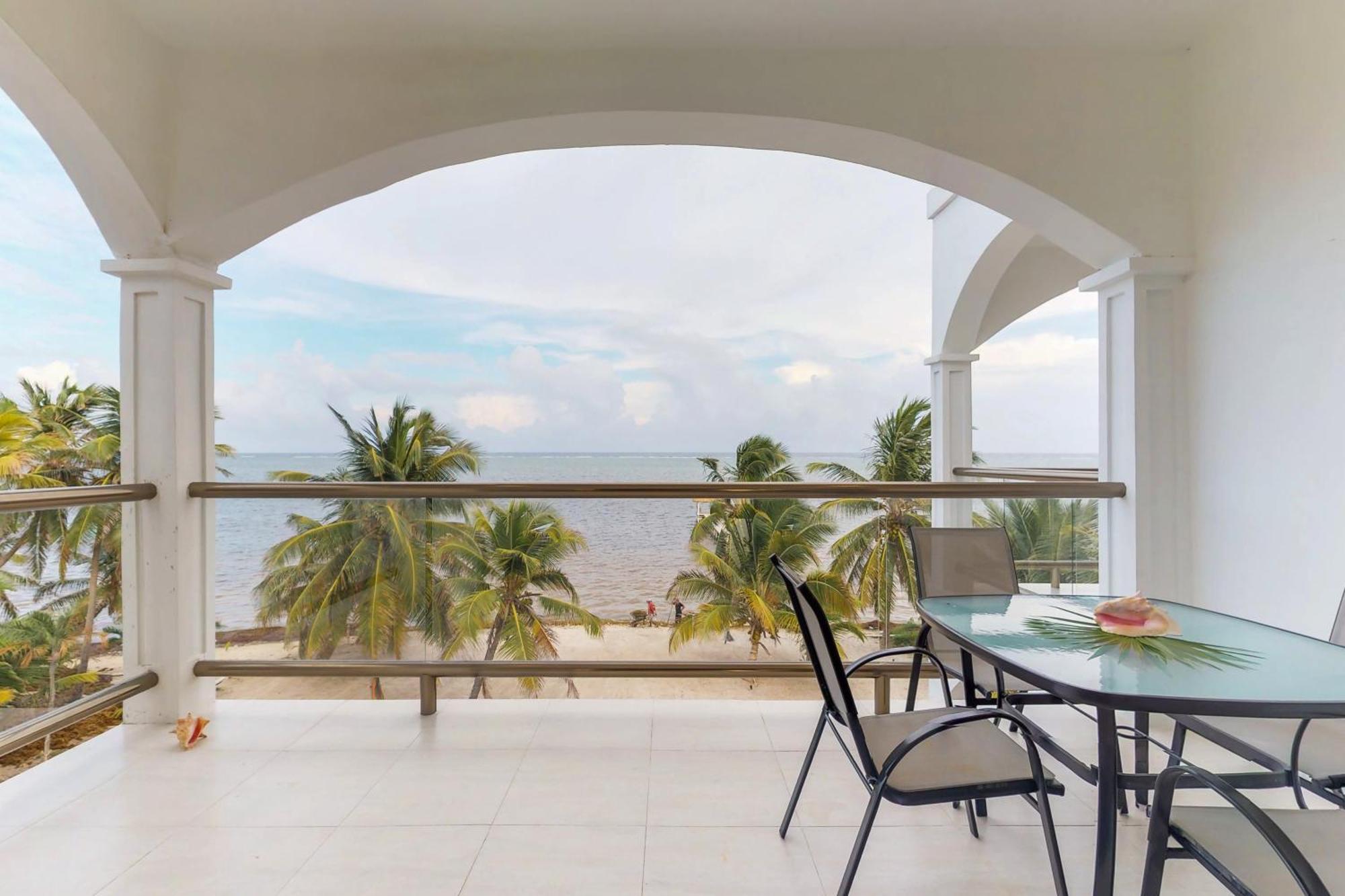 Blue Water Beach Villas San Pedro  Phòng bức ảnh